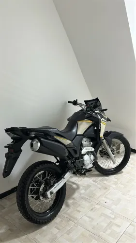 XRE 300 ADVENTURE