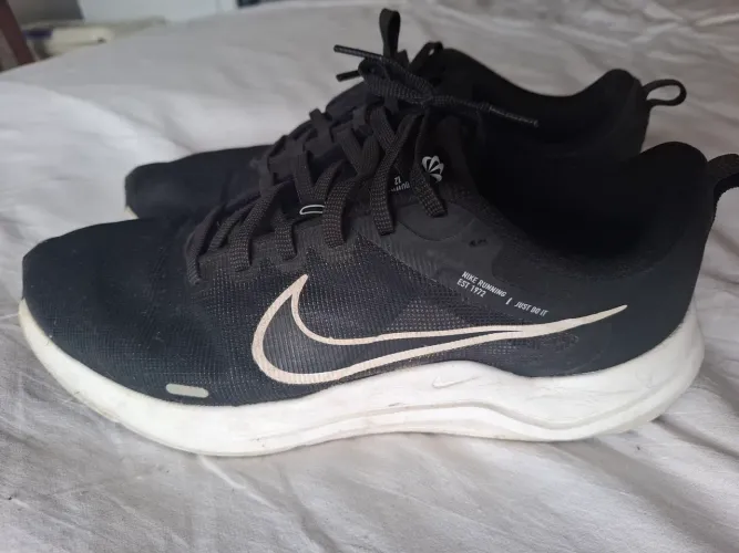Tenis Nike downshifter 11 semi novo