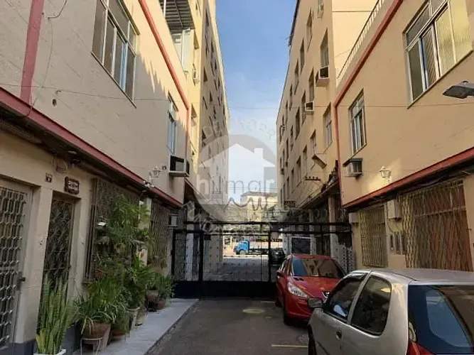 Vicente de Carvalho - Apartamento tipo casa em vila - 2 quartos com terraço, portao eletro