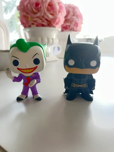 Funko Pop Batman Arkham Knight e Coringa - DC Comics