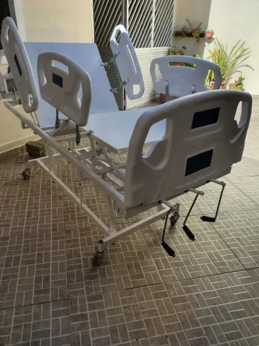 Cama hospitalar manual c/elevação entrego