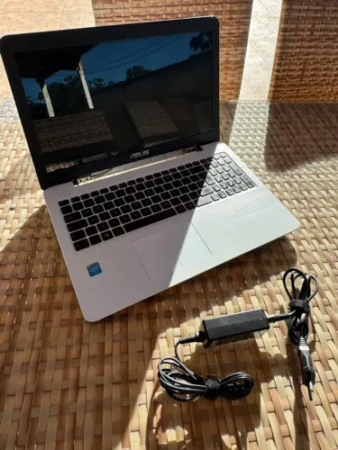 Notebook Asus Branco