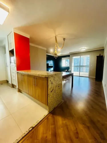 Imóvel locação Semi Mobiliado no Club Life com 70 metros com 2 quartos 1 suíte 1 vaga. Vil