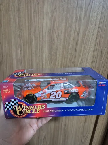 Miniatura NASCAR Tony Stewart #20 Home Depot / RIDGID - Winner's Circle Die Cast