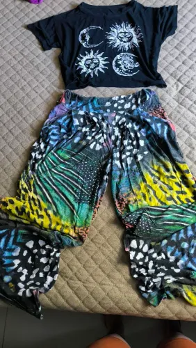 Conjunto calça e blusa