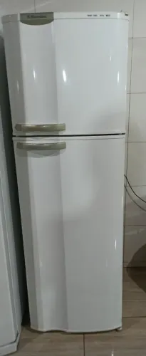 Geladeira 260Lt Eletrolux Duplex- Frost Free