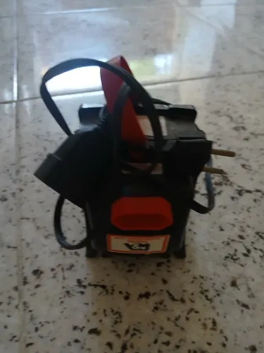 Auto transformador 220v - 100 reais