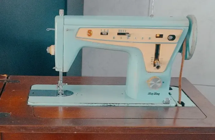 Máquina de costura Singer