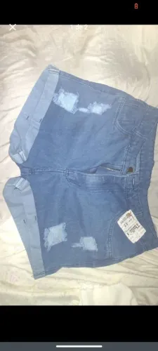 Short jeans
