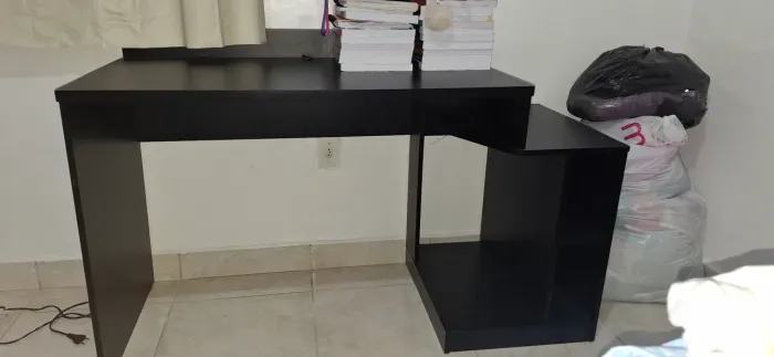 Escrivaninha Preta Nova