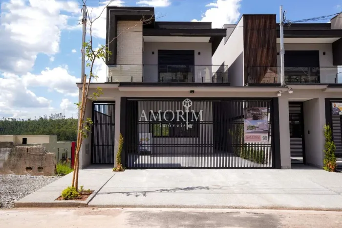 CASA À VENDA COM 3 SUÍTES 2 VAGAS EM CAJAMAR