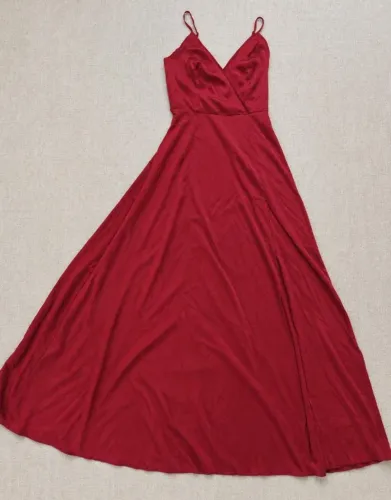 Vestido de festa bordo