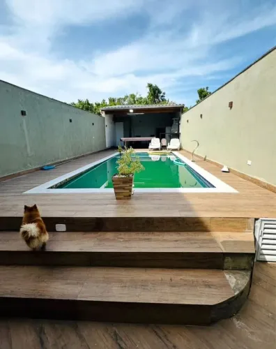 Casa com piscina em Soteco