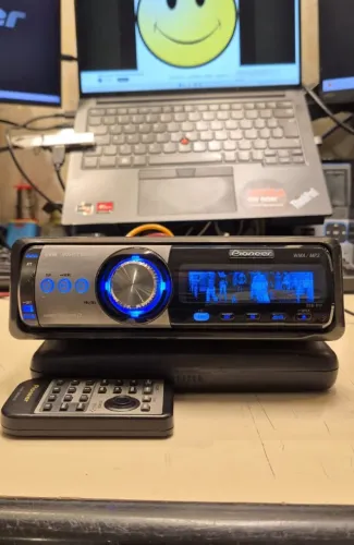 Pioneer DEH-P1Y com Bluetooth Interno no AUX/IP-Bus