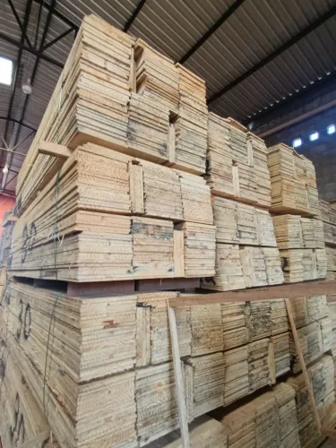 Tábuas de Pinus 