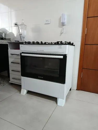 Vendo forno fogão novíssimo