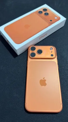 iPhone 17 Pro Max 256 GB - (Cosmic Orange)- 6.9 polegadas - na caixa