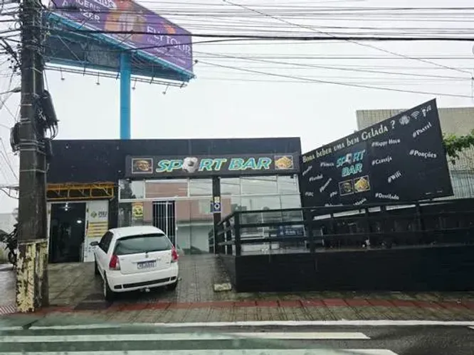 Capoeiras - Prédio Comercial e Residencial, na Rua Prefeito Dib Cherem.