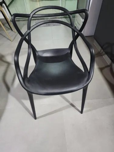 Cadeiras modelo Allegra