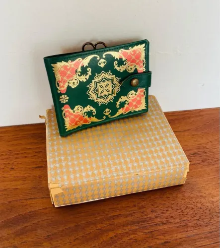 Antiga Italiana Couro Verde E Dourado Com Caixa Anos 60