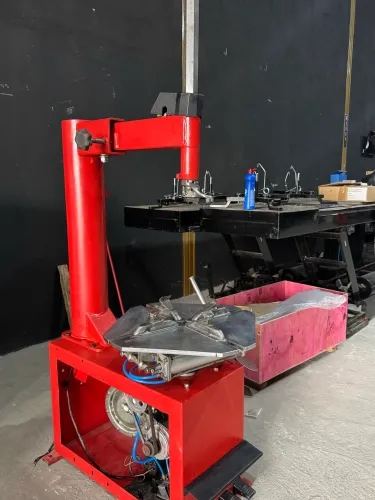 Desmontadora de rodas até aro 22