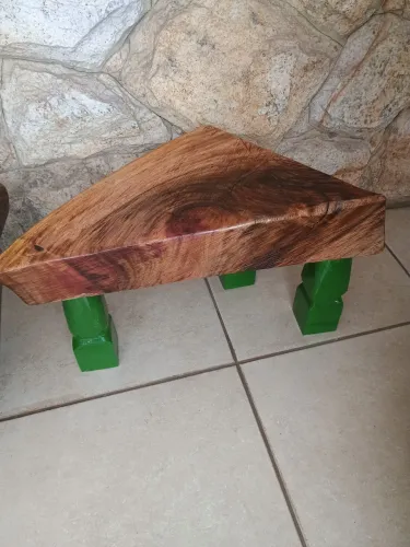 Mesa de centro rústica pequena