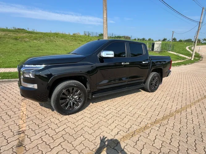 Mitsubishi TRITON HPE 2.4 CD 4X4 TB Diesel Aut. 2026