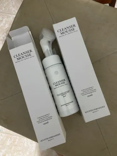 2 Cleanser Mousse Agustin Fernandez