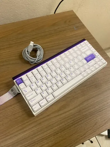 Teclado Magnético Hero 84he