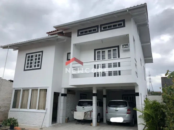 Casa em Rua Dezesseis de Julho - Caminho Novo - Palhoça/SC