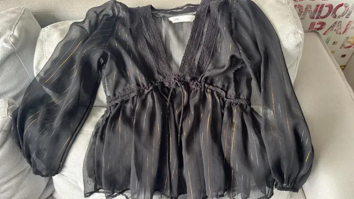 Blusa Zara M, mas veste P e G