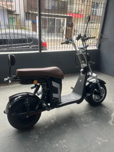 Scooter elétrica R13