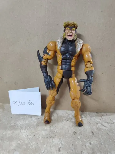 Marvel legends Toy biz Dente de Sabre