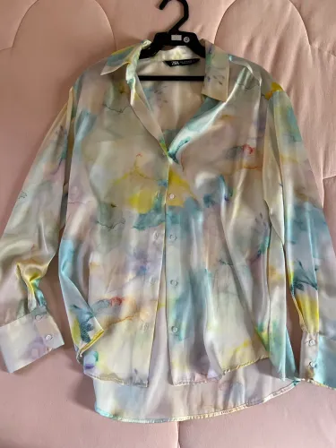 Camisa da Zara acetinada
