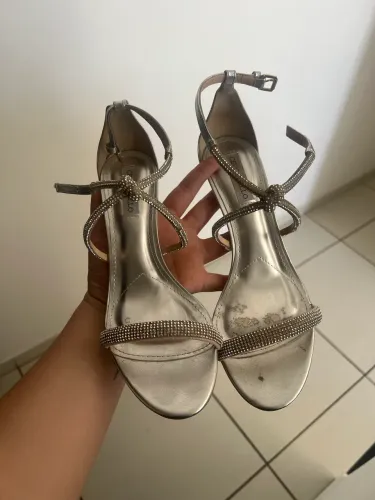 Sandália de salto prata com strass - Nº 39 - ceconello