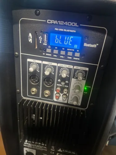 Caixa de som bivolt