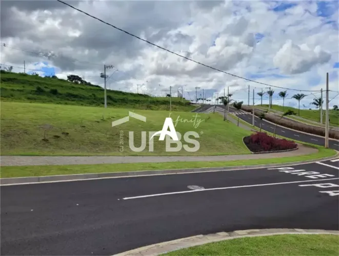 Terreno em condomínio com 300m² à venda no Terras Alpha