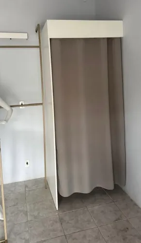 Provador com cortina