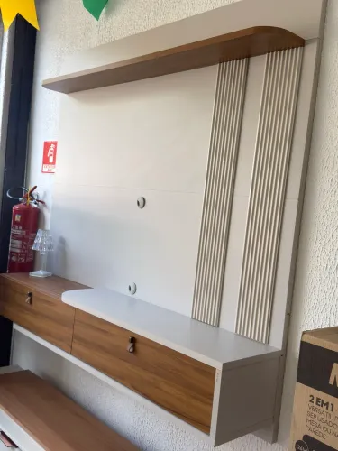 Painel para Tv até 65 Polegadas novo disponível