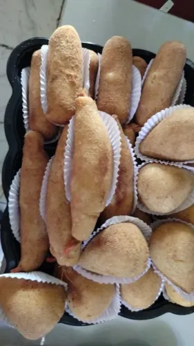 Fazemos salgados para lanchonetes, coxinhas, empadas, pastéis, empanados