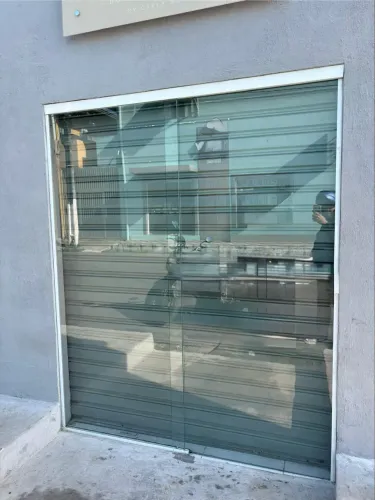 Porta de vidro estado de nova (5meses de uso)