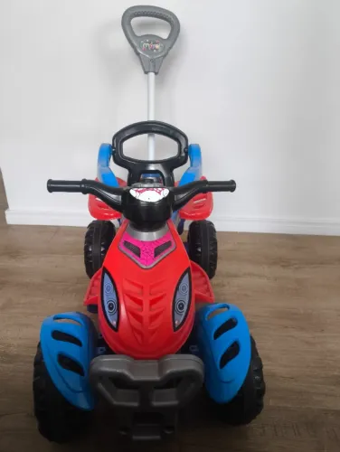 Quadriciclo Infantil Homem - Aranha com Empurrador - Ótimo Estado
