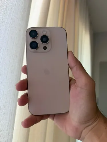 Vendo ou troco iPhone 16 Pro 128GB