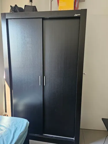 Guarda roupa de solteiro