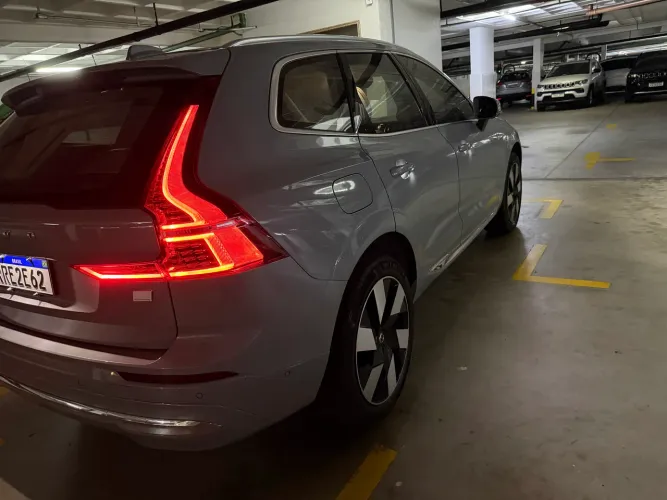 Volvo XC-60 T-8 Ultimate 2.0 AWD (híbrido) 2024