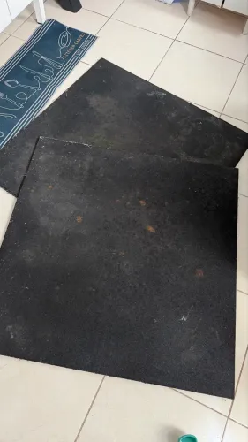Piso emborrachado 2 placas 1m