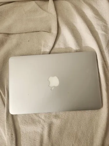 Macbook air 2012