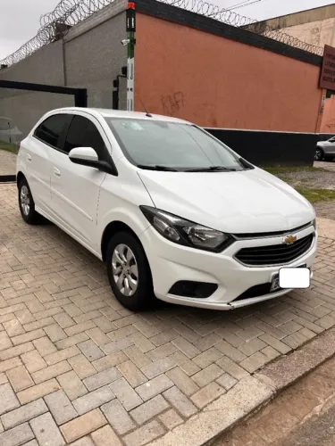 Chevrolet Onix Hatch LT 1.0 8V Flex Mec. 4P 2017
