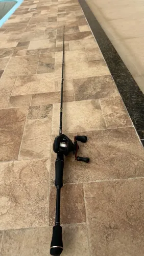 Conjunto Vara Mizu + Carretilha Shimano Caius