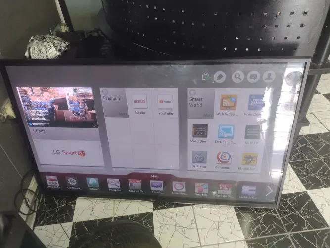 Vendo Smartv lg 65 polegadas top de linha em estado de nova conforme fotos R$ 2500,00